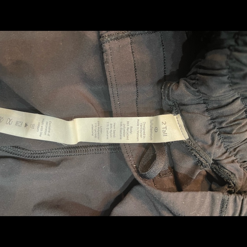 Lululemon Hotty  Hot shorts